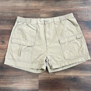 Cabela’s Khaki Elastic Waist Cargo Shorts Men's Size 42 Large Big & Tall Hiking